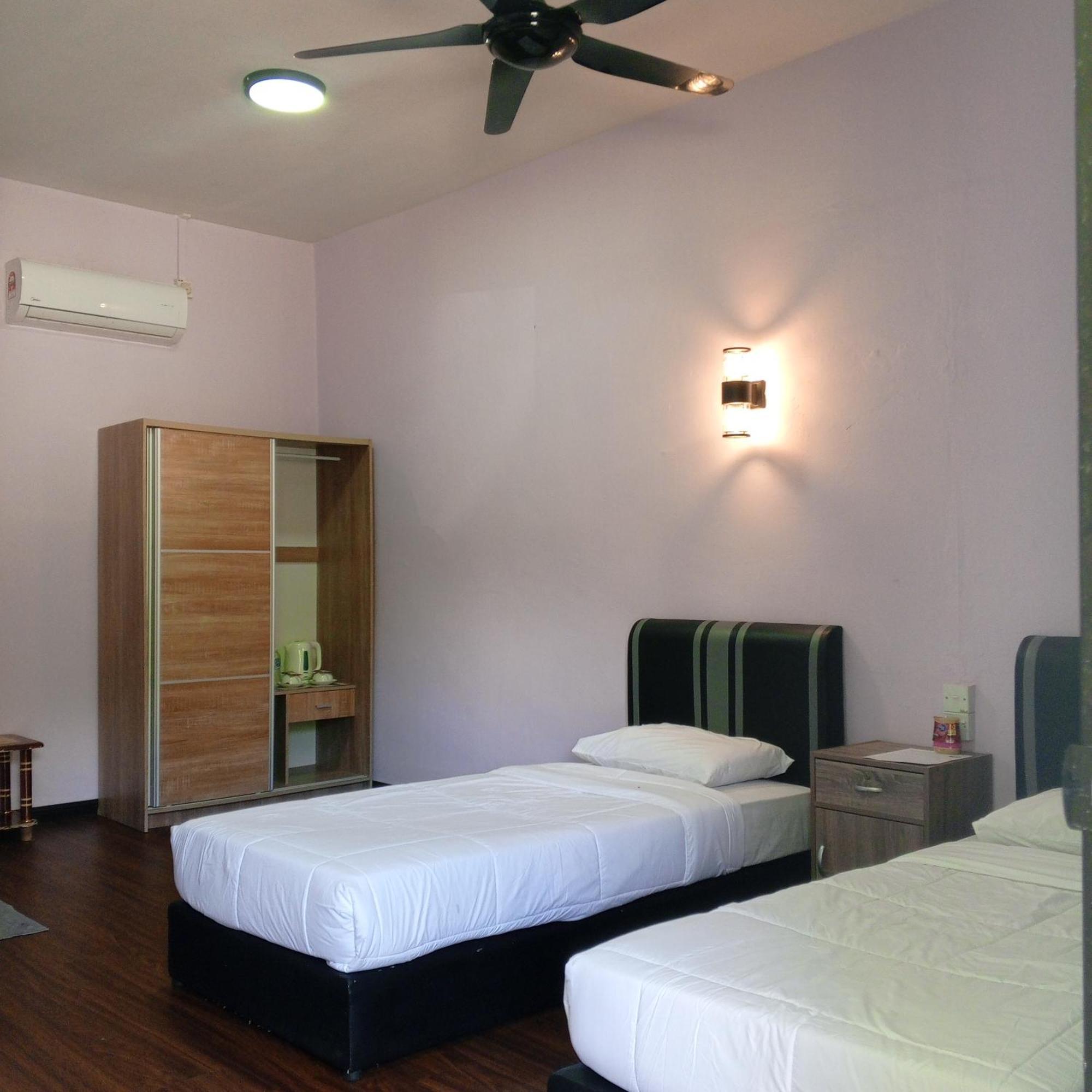 Sukau tomanggong view bed & breakfast Værelse billede